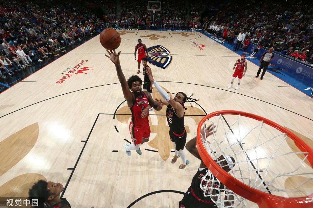 而对年轻球 而对年轻球