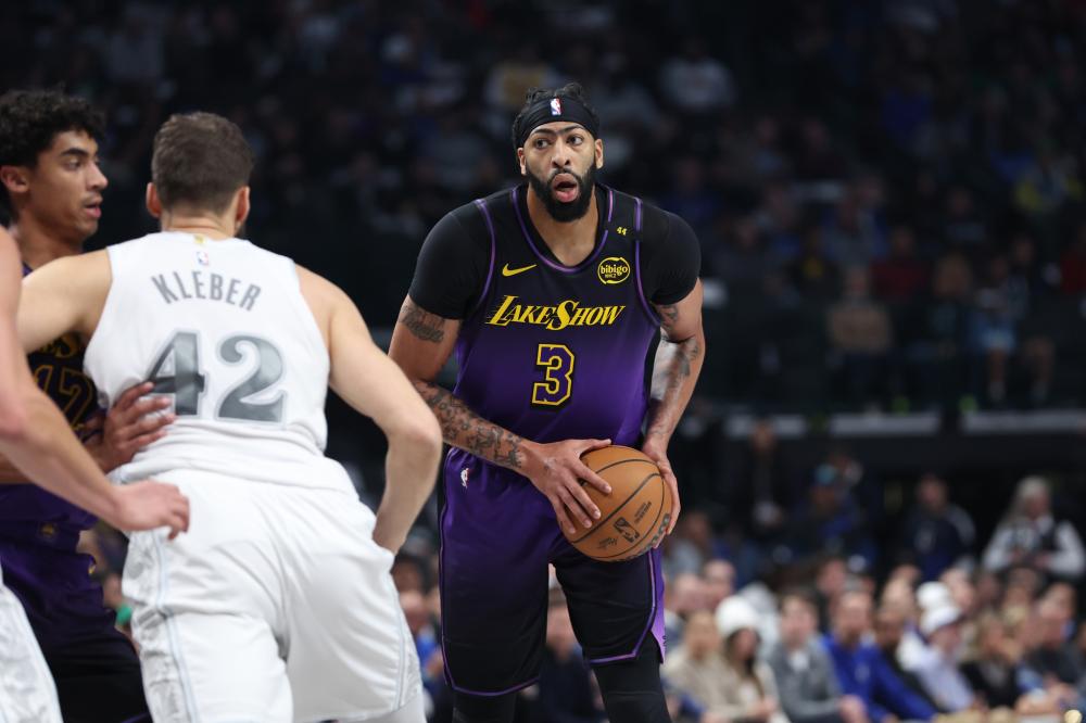 场上获得成 场上获得成